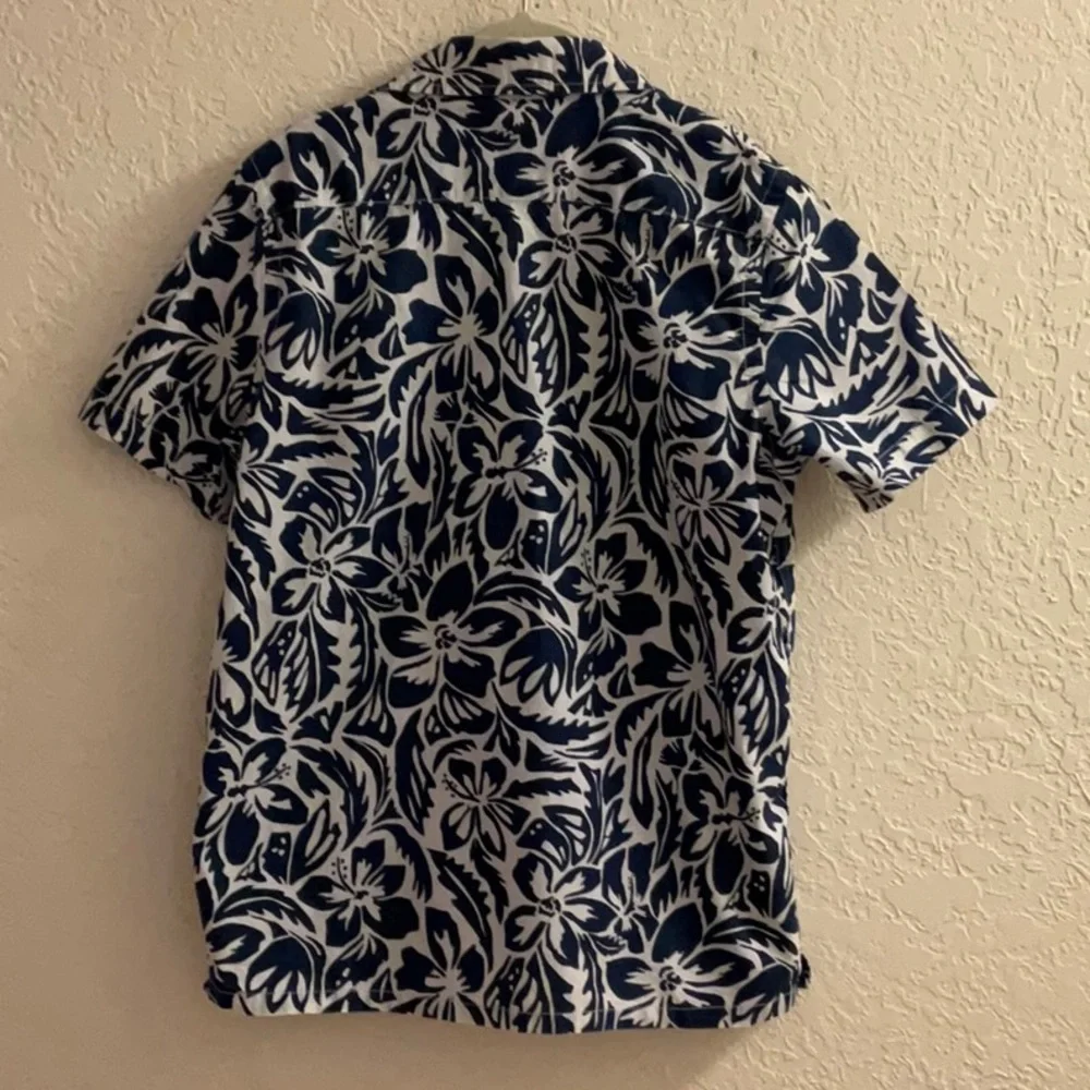 GAP Kids’Navy/White Floral Cotton Shirt